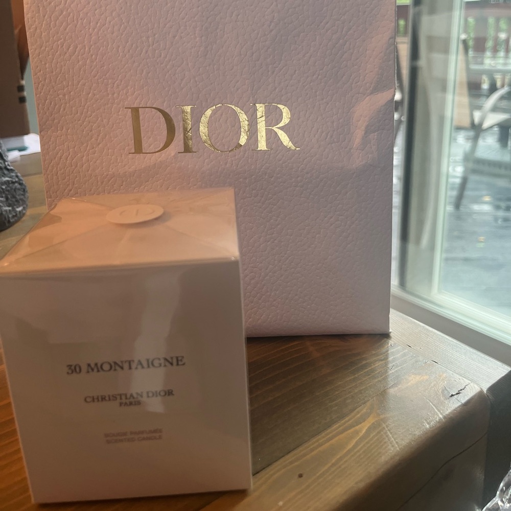 30 Montaigne Candle by Christian Dior